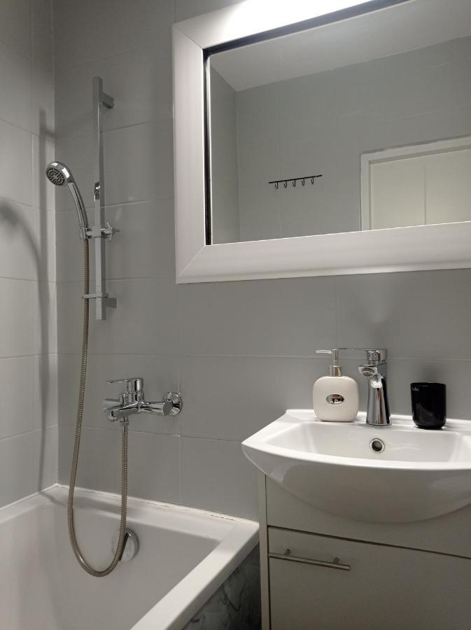Apartament Rodzinny Domino - Plaza Jelitkowo - Ergo Arena - Azw Гданьск Экстерьер фото